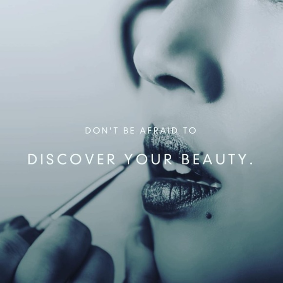 Dual Powder Foundation / Full Coverage -- N5 - Picture 3 of 4